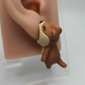 Nom Nom Otter Earrings - Image 1